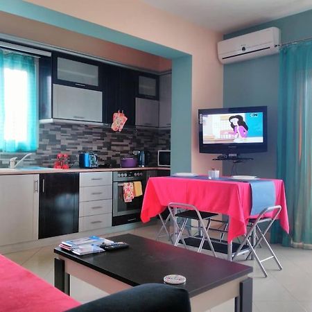 Sunny Apartment Sarandë Esterno foto
