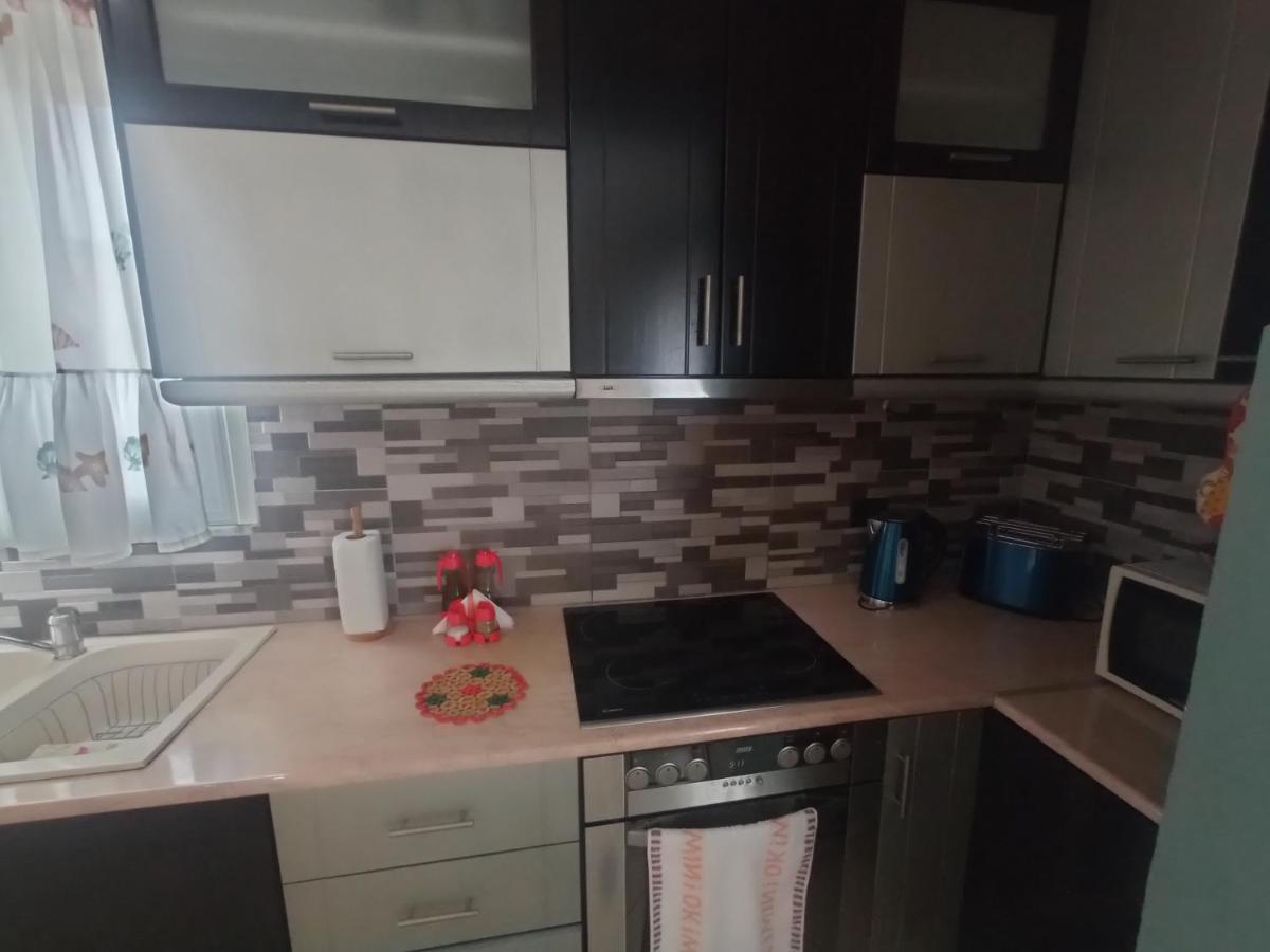 Sunny Apartment Sarandë Esterno foto