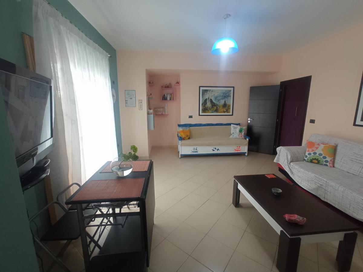 Sunny Apartment Sarandë Esterno foto